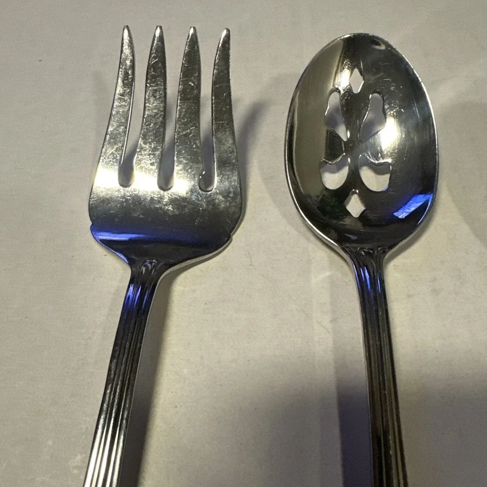 International RESPLENDENCE Stainless Lyon 18/10 Silverware Glossy Serving Set